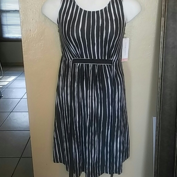 Dresses & Skirts - Cute maternity dress